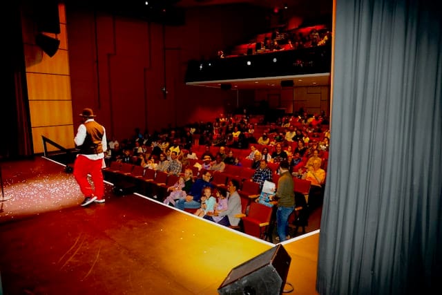 Magician Jamahl Keyes performing a live comedy magic show in Indianapolis